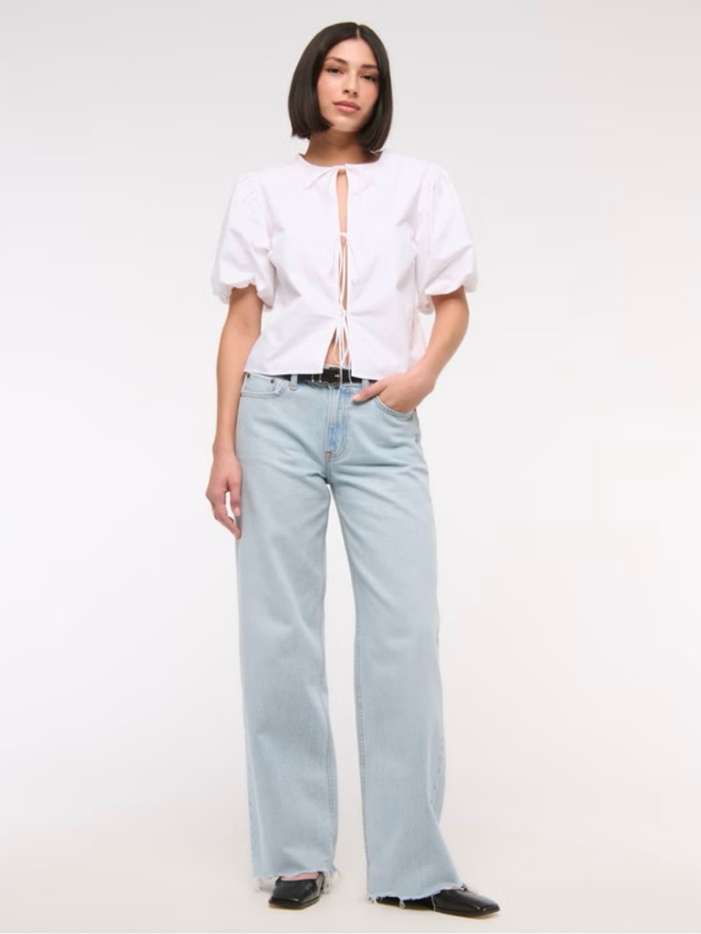 Abercrombie & Fitch | Low Rise Ultra Loose Jean, Light Wash, Size 34L - NWT